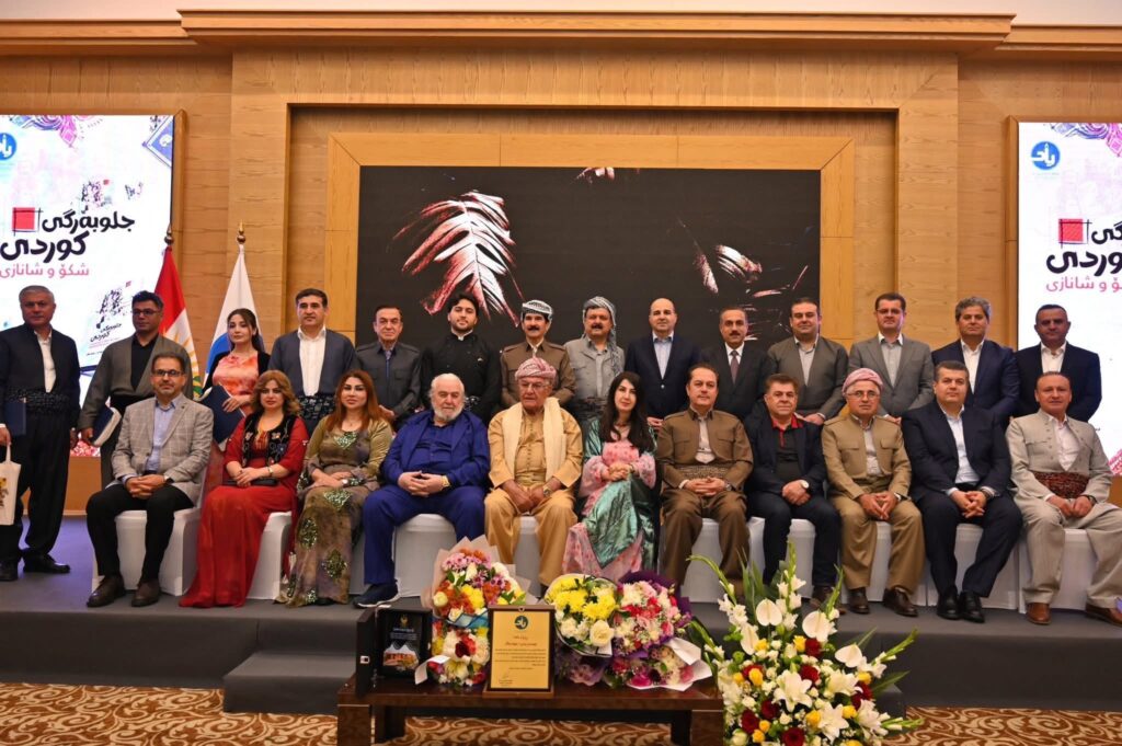 Author Hema Salar.. Six Years of Research Culminate in the Publication of a Book Documenting Kurdish Traditional Attire