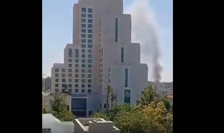 Explosions of IEDs in Damascus Coincide with Macron’s Visit; Elysée Confirms French President Did Not Hear the Blasts