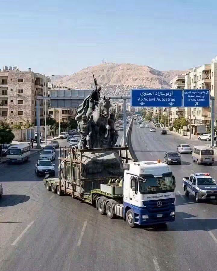 Relocation of Saladin Statue from Damascus Citadel Sparks Kurdish Anger
